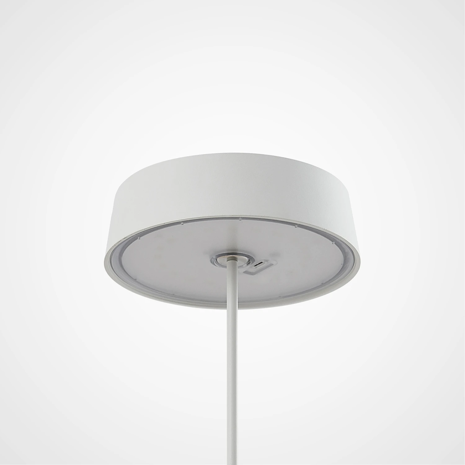 Lucande Tibia LED-Tischleuchte, Akku, USB, Weiß 4 Lucande Tibia LED-Tischleuchte, Akku, USB, Weiß – Bild 4