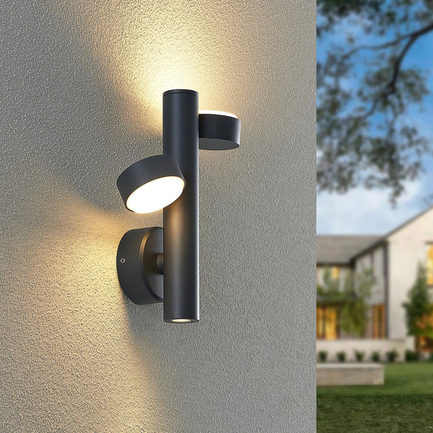 Lucande Kynlee LED-Außenwandleuchte, Dreiflammig 2 Lucande Kynlee LED-Außenwandleuchte, Dreiflammig – Bild 2