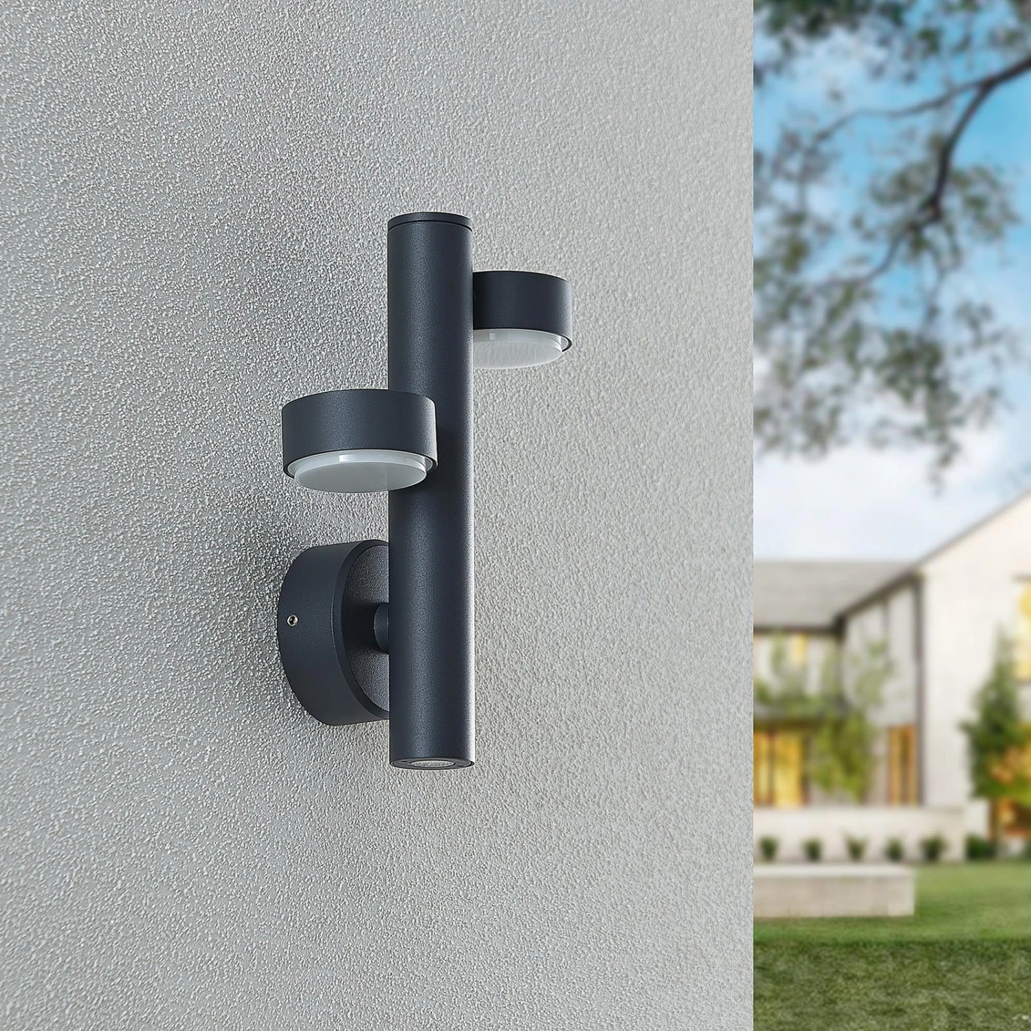 Lucande Kynlee LED-Außenwandleuchte, Dreiflammig 3 Lucande Kynlee LED-Außenwandleuchte, Dreiflammig – Bild 3