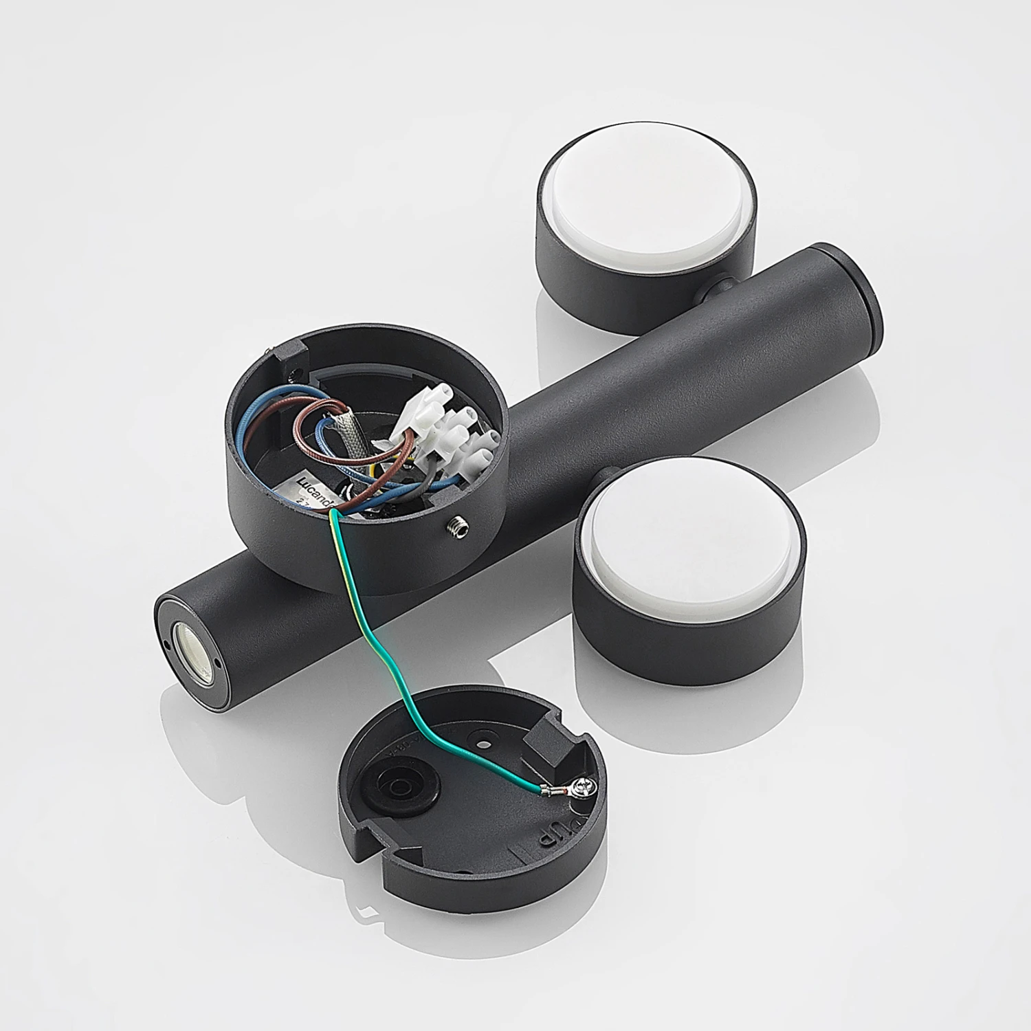 Lucande Kynlee LED-Außenwandleuchte, Dreiflammig 9 Lucande Kynlee LED-Außenwandleuchte, Dreiflammig – Bild 9