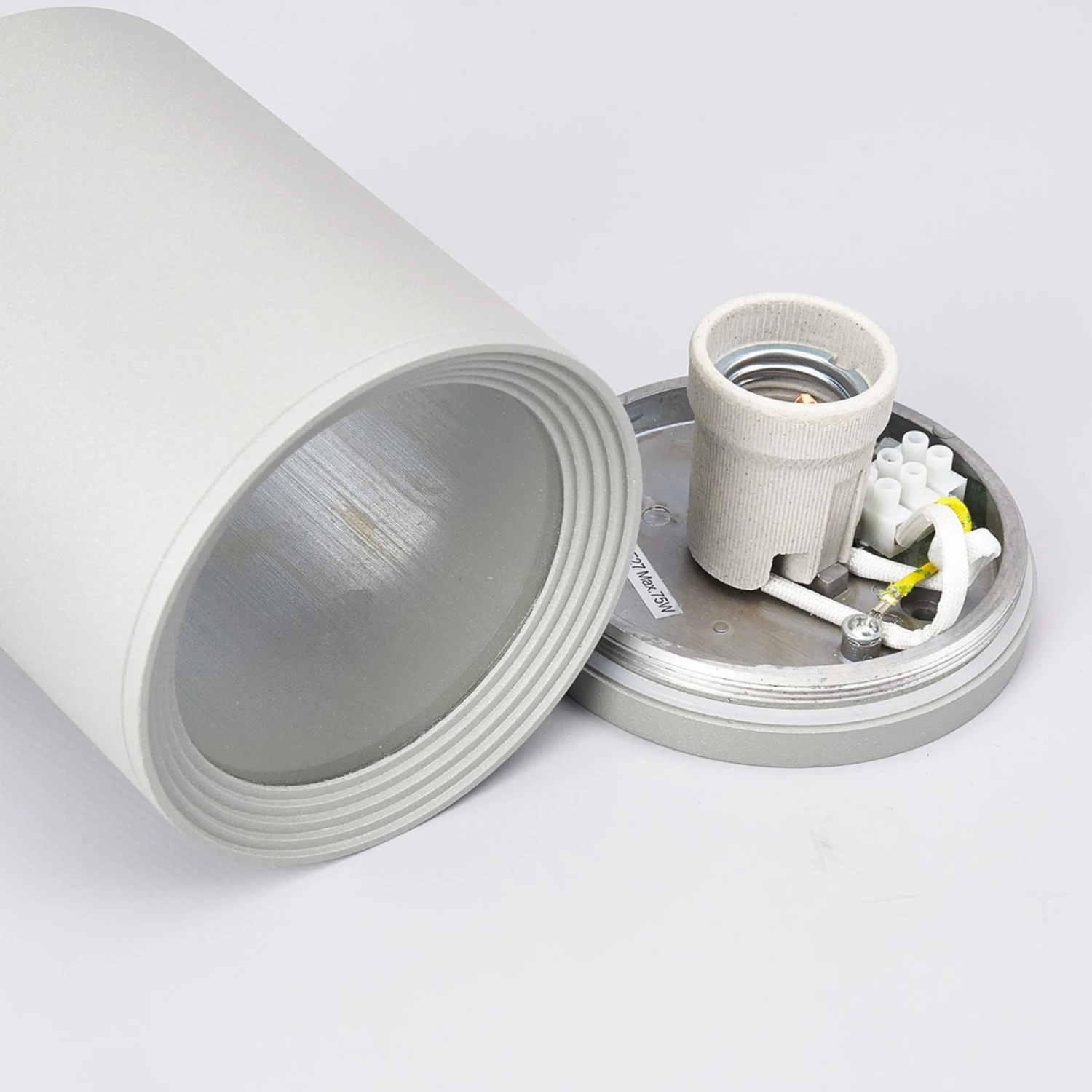 Lucande Außen-Deckenstrahler Minna, Silbergrau 6 Lucande Außen-Deckenstrahler Minna, Silbergrau – Bild 6