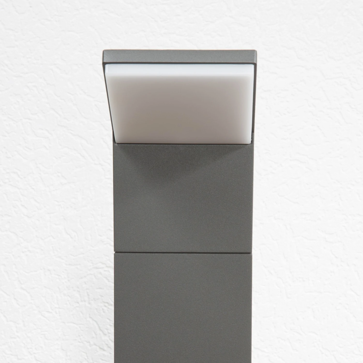 Lucande Nevio - LED-Wegeleuchte 100 Cm 5 Lucande Nevio - LED-Wegeleuchte 100 Cm – Bild 5