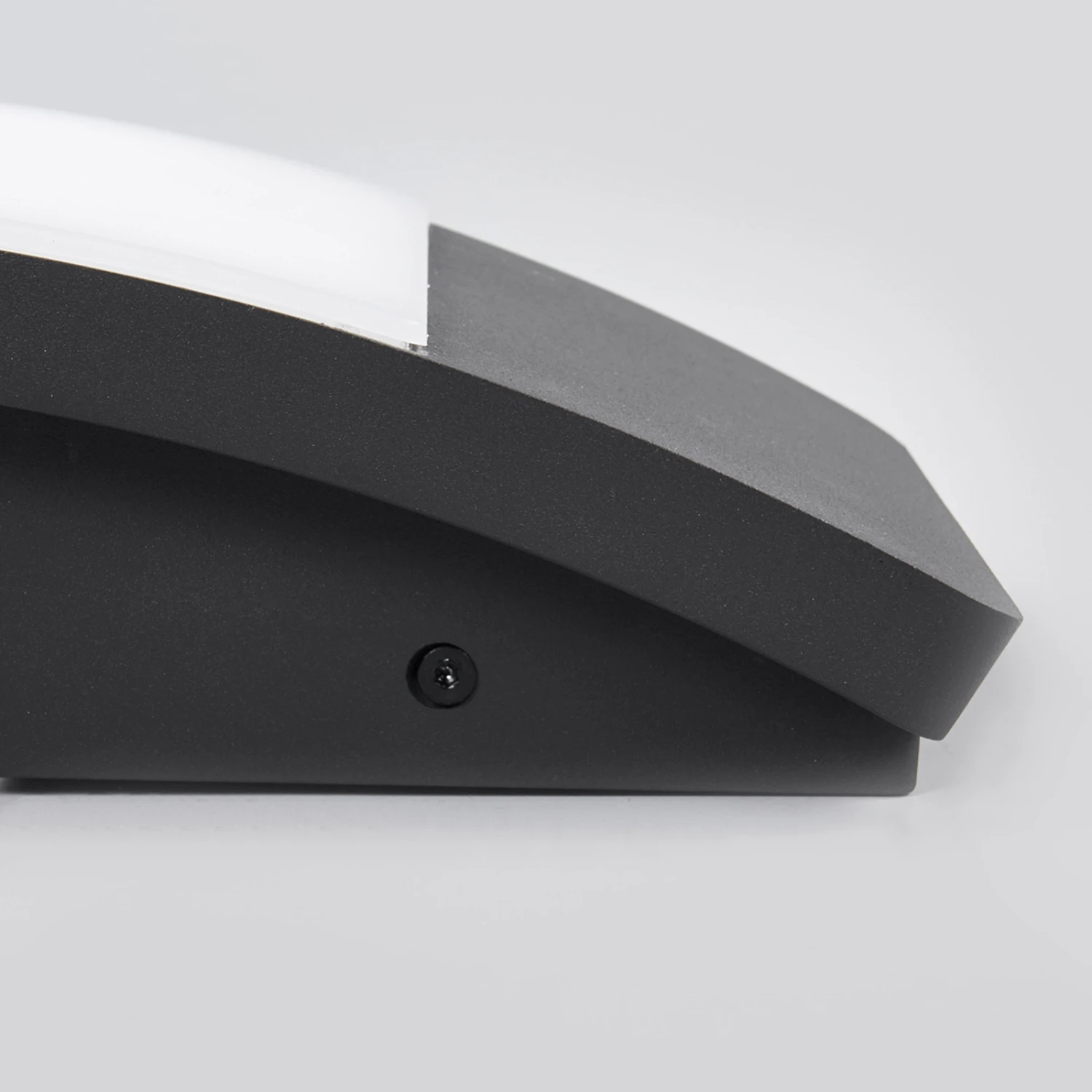 Lucande Gewölbte LED-Außenwandleuchte Siara, Dunkelgrau 7 Lucande Gewölbte LED-Außenwandleuchte Siara, Dunkelgrau – Bild 7