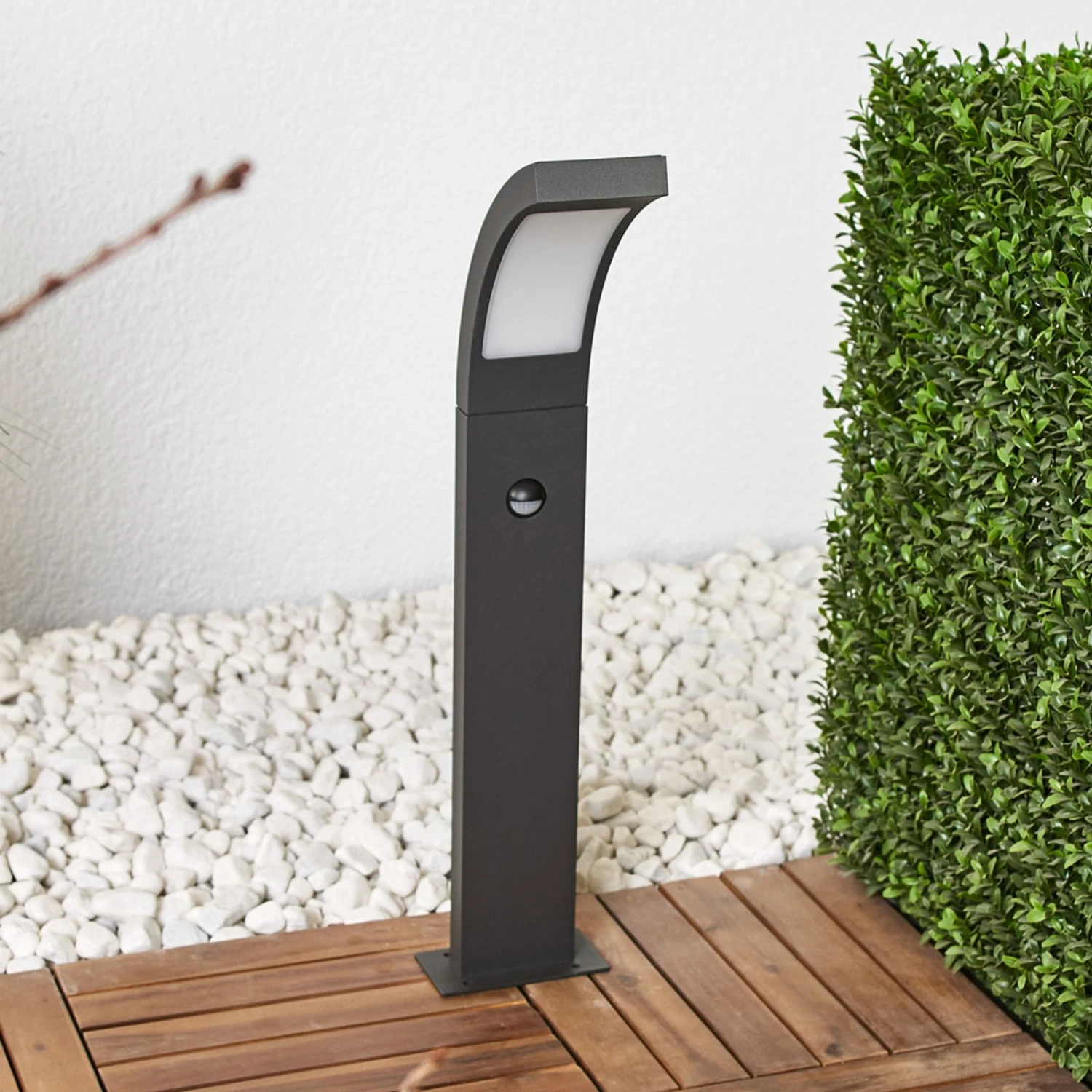 Lucande Bewegungsmelder-Wegeleuchte Juvia Mit LEDs 1 Lucande Bewegungsmelder-Wegeleuchte Juvia Mit LEDs