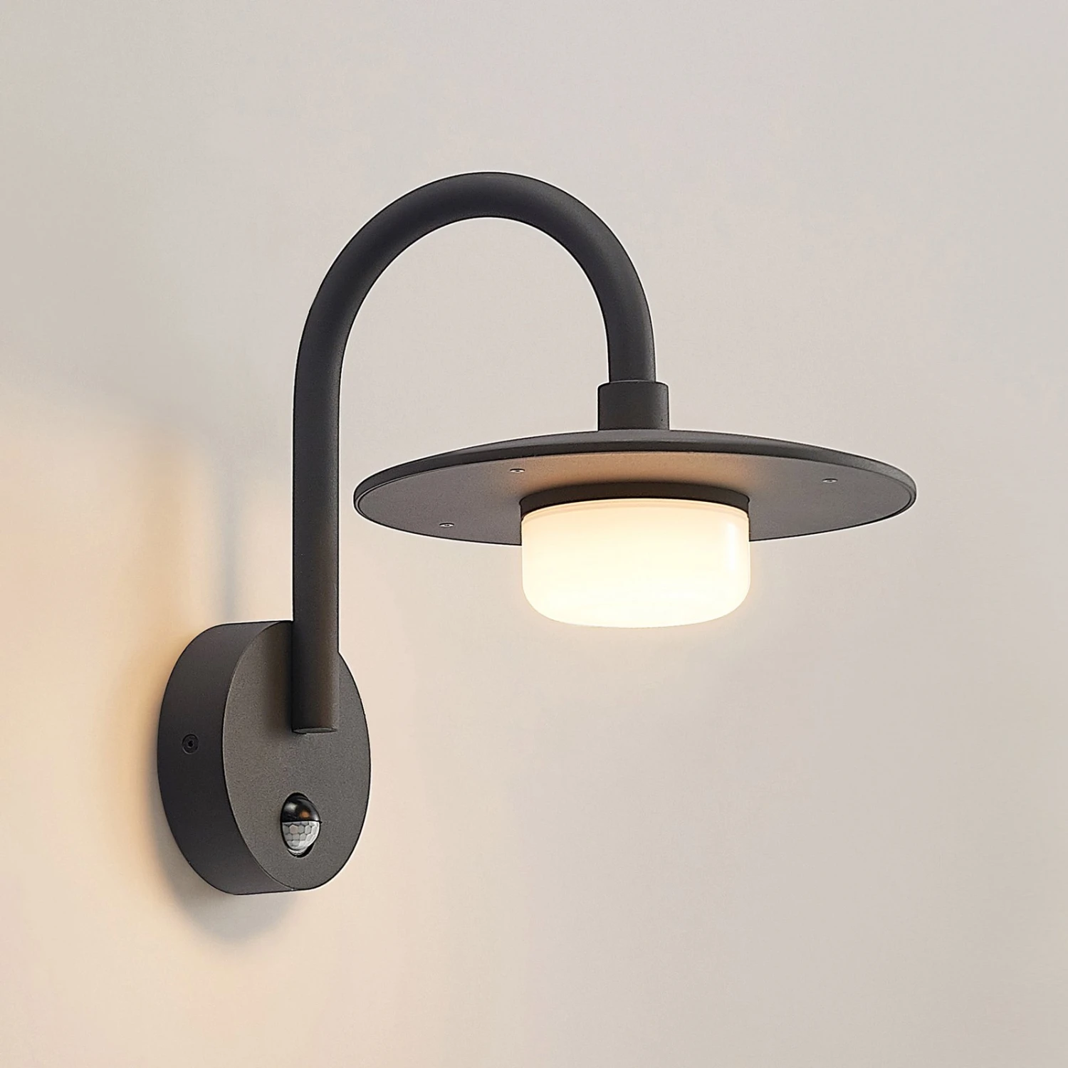 Lucande Zamalino Außenwandleuchte Mit Sensor 5 Lucande Zamalino Außenwandleuchte Mit Sensor – Bild 5