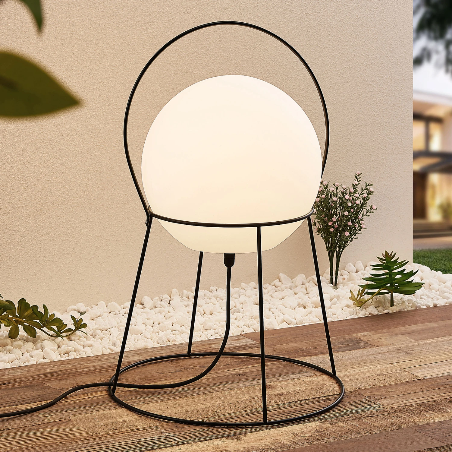 Lucande Hoyka Außentischlampe Mit Kugel 1 Lucande Hoyka Außentischlampe Mit Kugel