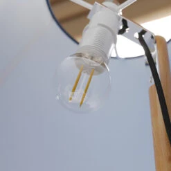 Lucande Jinda Tischlampe, Holzgestell, Stoff Blau -Lucande 9627075 3