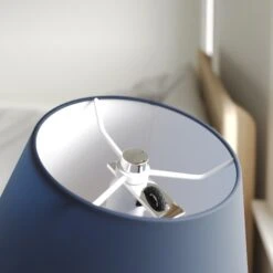 Lucande Jinda Tischlampe, Holzgestell, Stoff Blau -Lucande 9627075 4