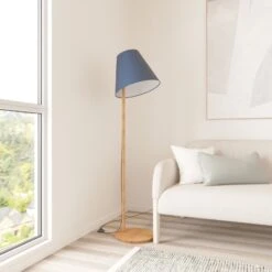 Lucande Jinda Stehlampe, Holzgestell, Stoff Blau -Lucande 9627079 2