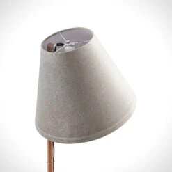 Lucande Jinda Stehlampe, Holzgestell, Samt Grau -Lucande 9627082 6