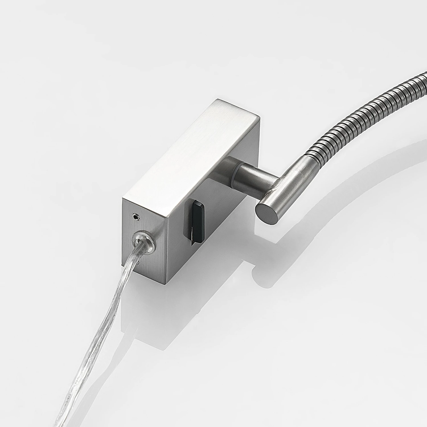 Lucande Anaella LED-Wandleuchte, Nickel, 47 Cm 9 Lucande Anaella LED-Wandleuchte, Nickel, 47 Cm – Bild 9