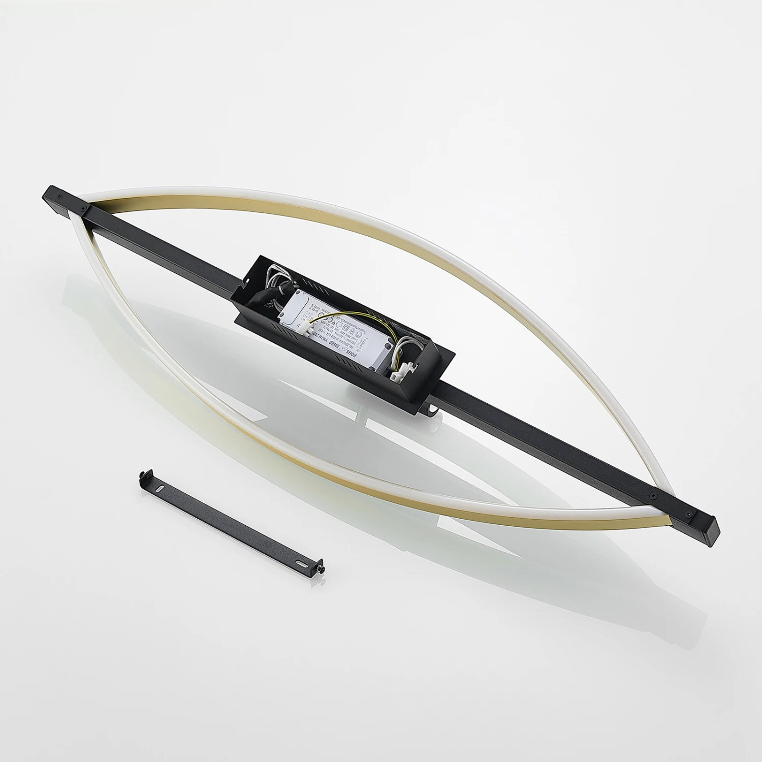 Lucande Matwei LED-Deckenlampe, Oval, Messing 9 Lucande Matwei LED-Deckenlampe, Oval, Messing – Bild 9