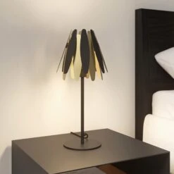 Lucande Lounit Tischleuchte, Schwarz-gold