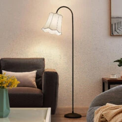 Lucande Binta Stoffstehleuchte, Vintage Silbergrau