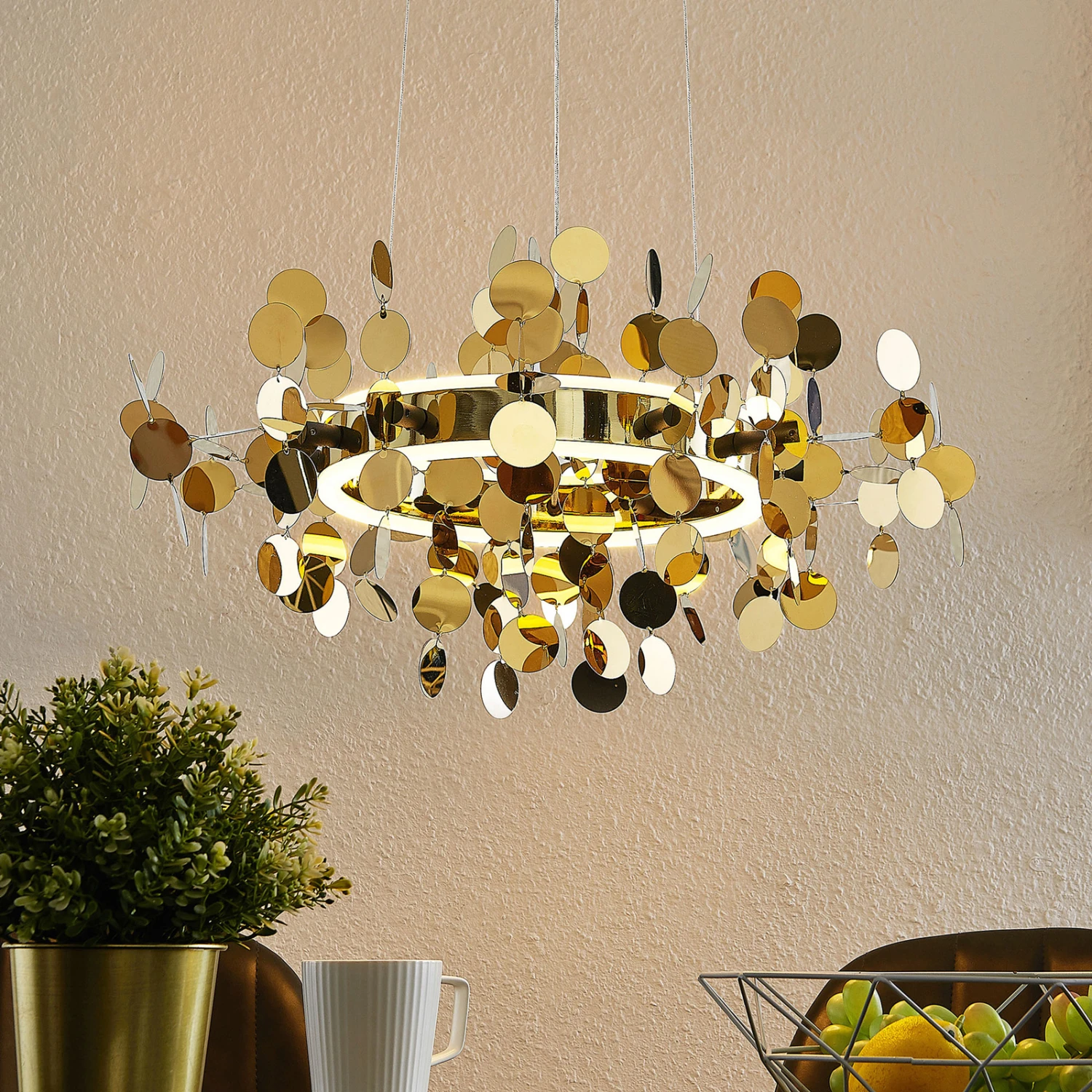 Lucande Glimmo LED-Pendelleuchte, Schwarz, Messing 2 Lucande Glimmo LED-Pendelleuchte, Schwarz, Messing – Bild 2