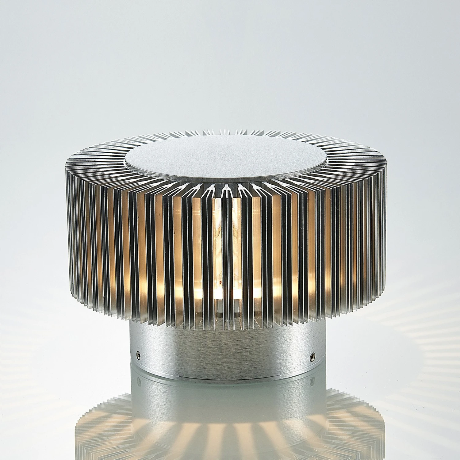 Lucande Keany LED-Außenwandlampe, Strahlenkranz 6 Lucande Keany LED-Außenwandlampe, Strahlenkranz – Bild 6