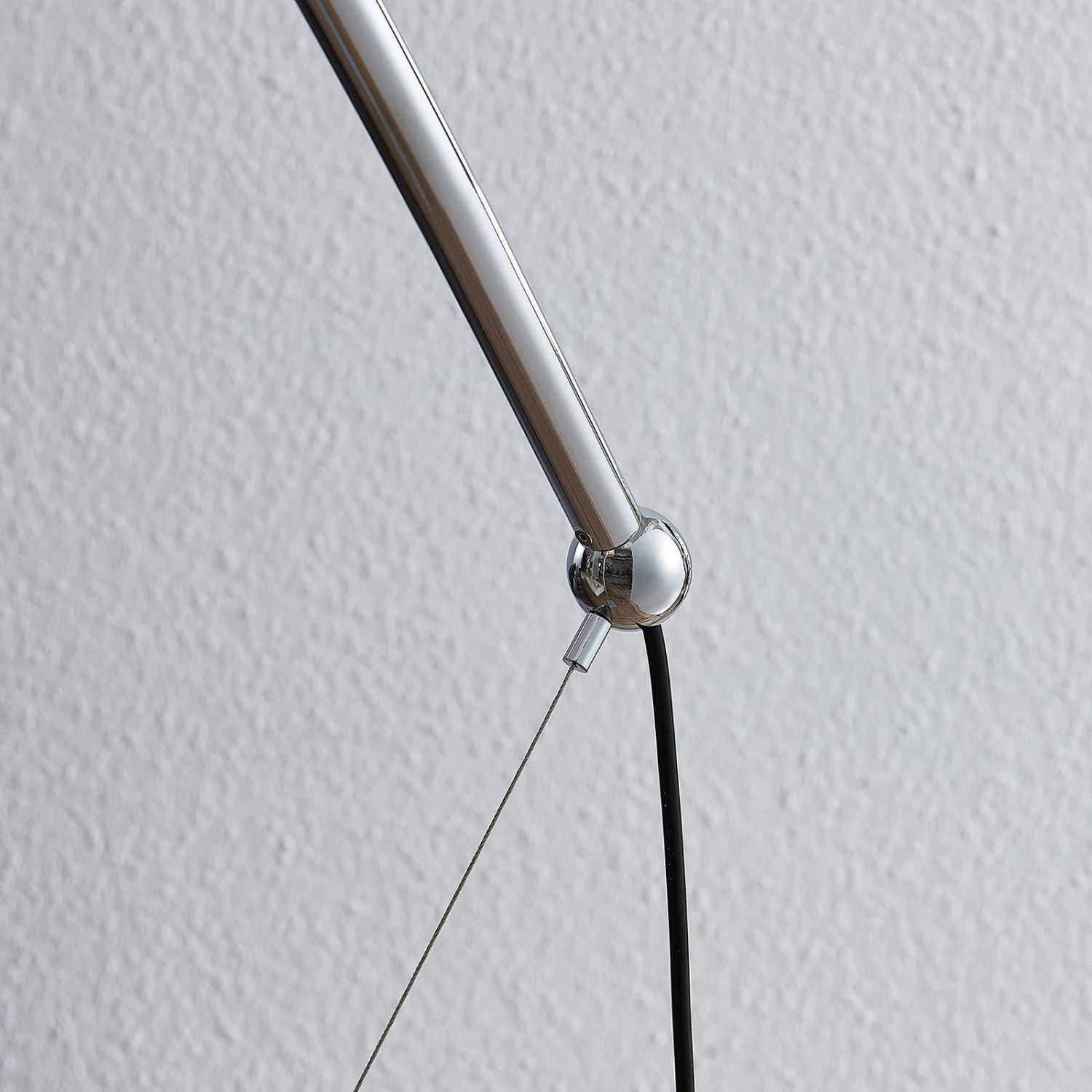 Lucande Bogenstehlampe Nevika, Weißer Textilschirm 6 Lucande Bogenstehlampe Nevika, Weißer Textilschirm – Bild 6