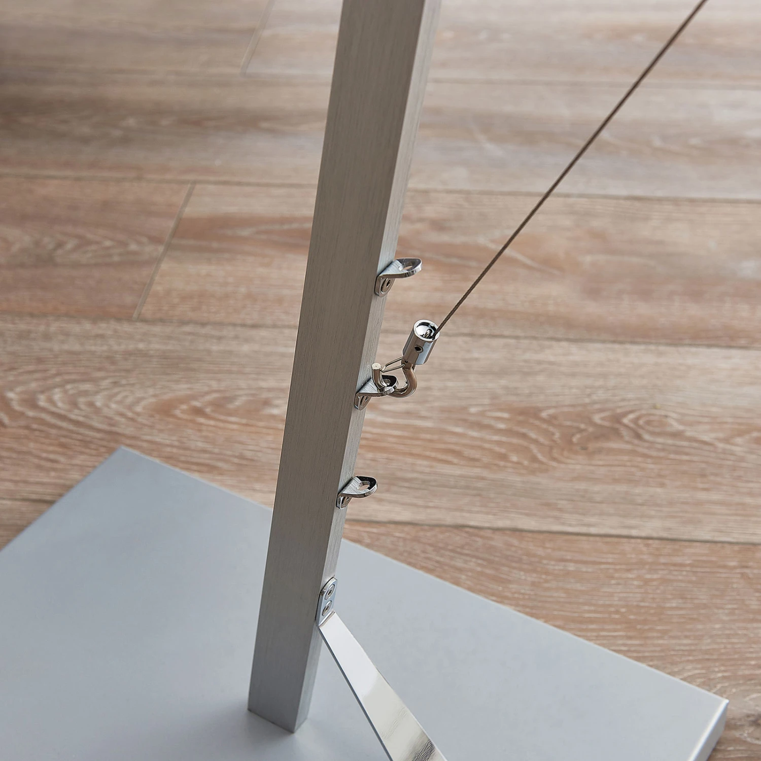 Lucande Bogenstehlampe Nevika, Weißer Textilschirm 7 Lucande Bogenstehlampe Nevika, Weißer Textilschirm – Bild 7